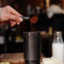 Wacaco Prestina (coal black) – en bærbar kaffebrygger
